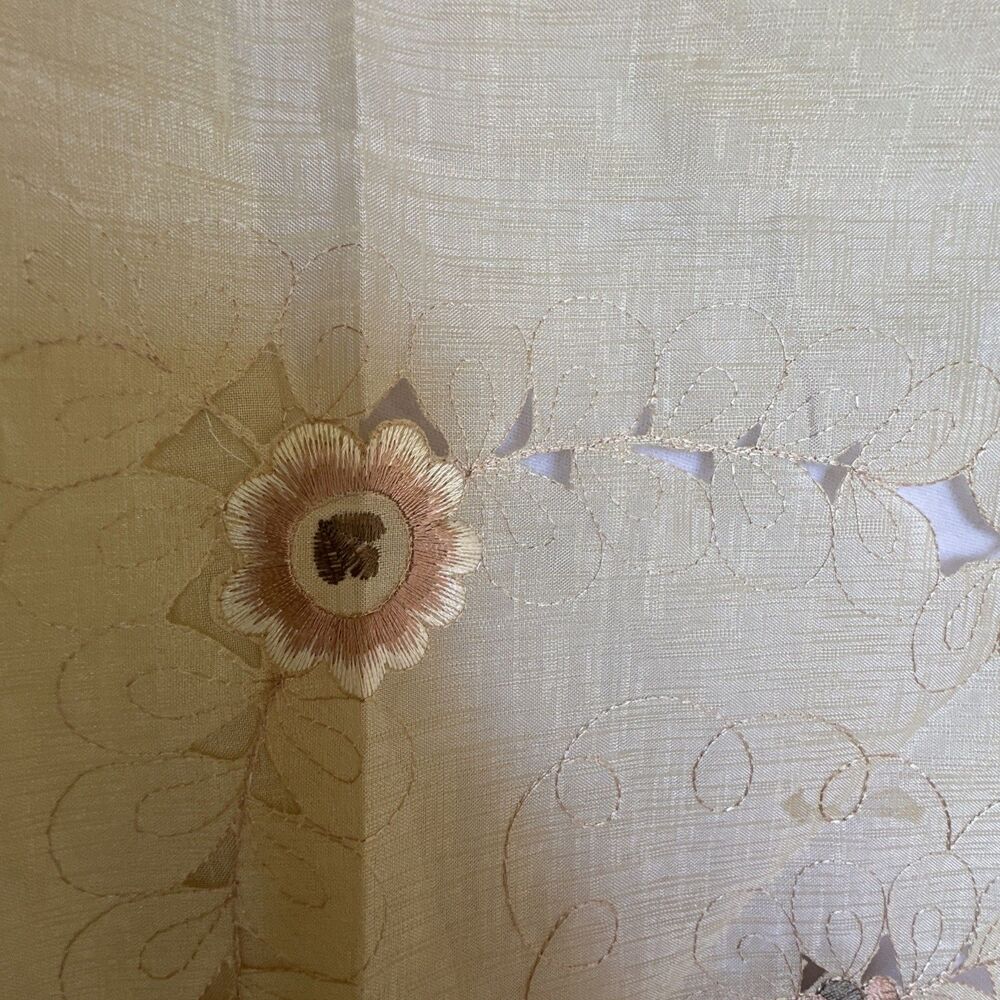 table cloth - Picture 16 of 16